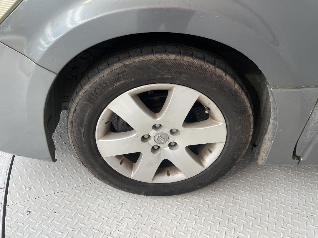 Photo '8' of Nissan Presage