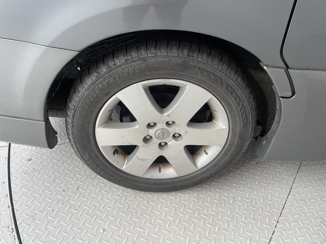 Photo '10' of Nissan Presage