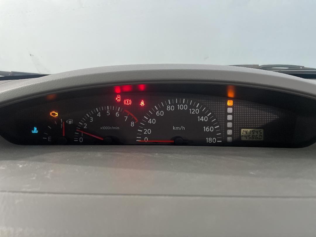 Photo '19' of Nissan Presage