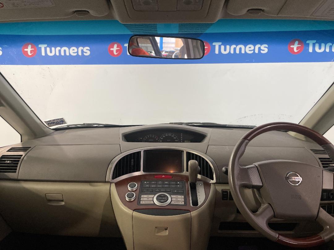 Photo '15' of Nissan Presage