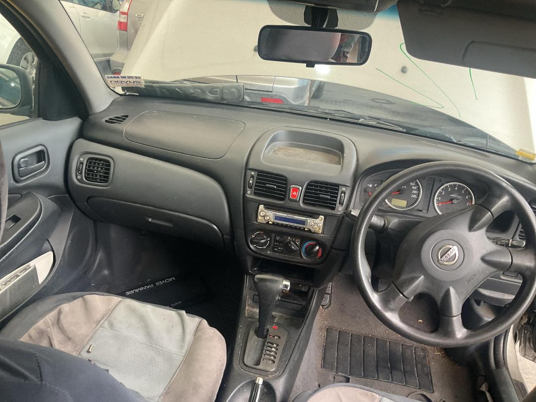 Photo '24' of Nissan Pulsar