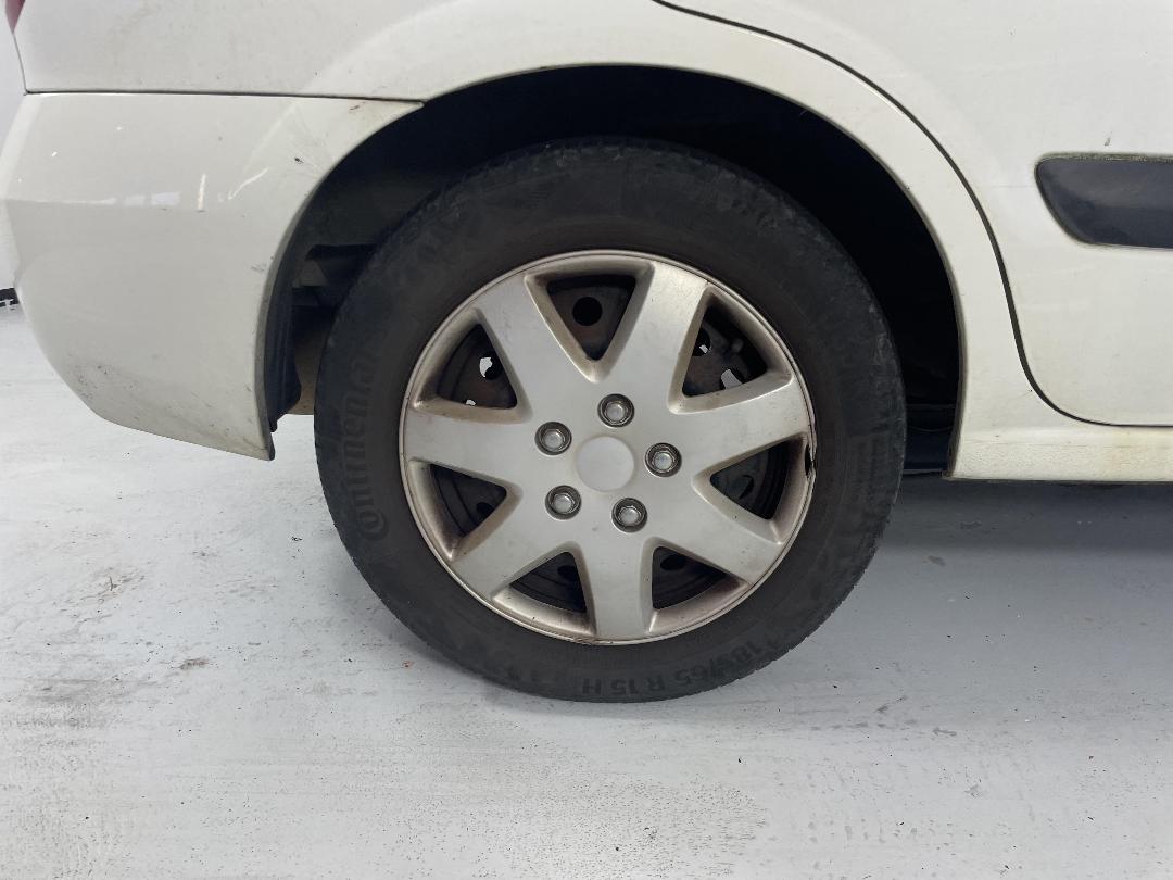 Photo '10' of Nissan Pulsar Photo '10' of Nissan Pulsar