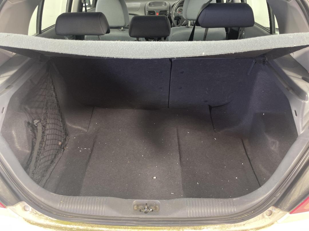 Photo '12' of Nissan Pulsar Photo '12' of Nissan Pulsar