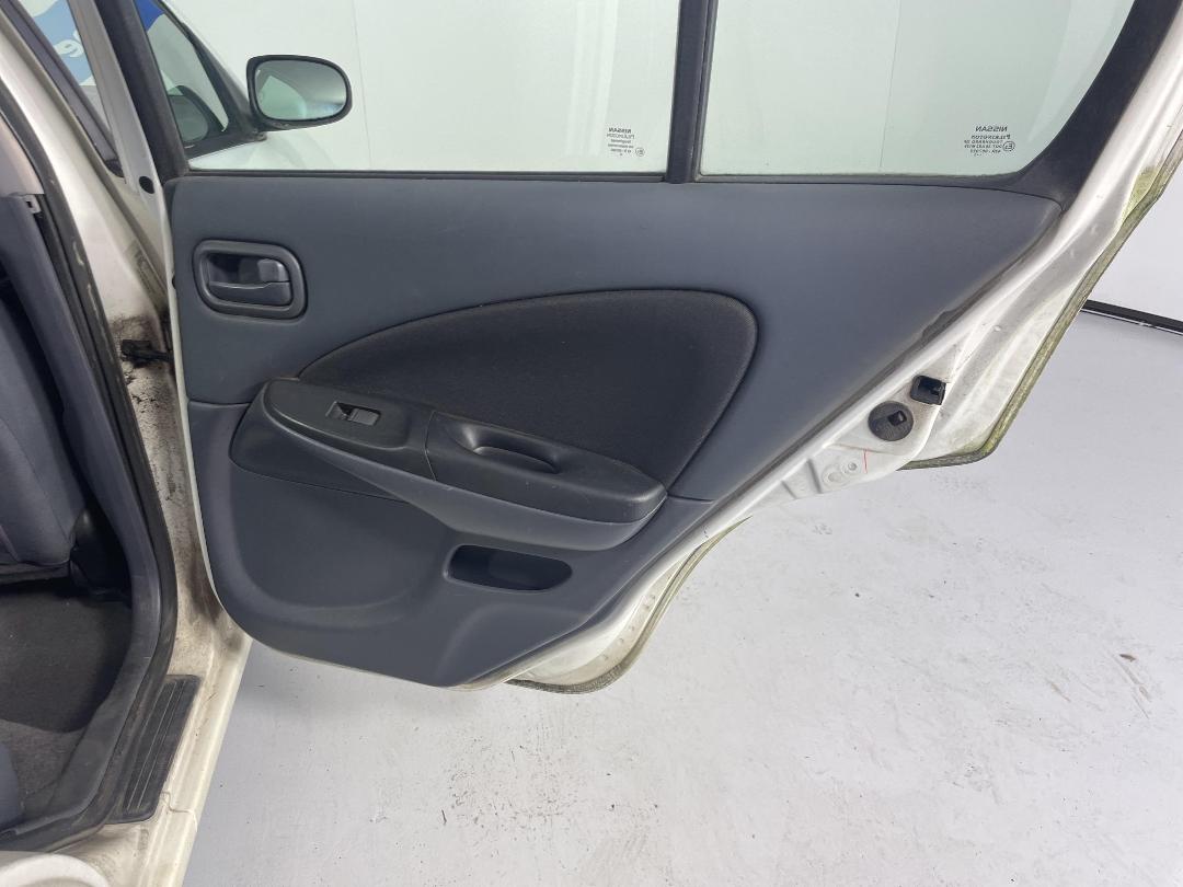 Photo '17' of Nissan Pulsar Photo '17' of Nissan Pulsar