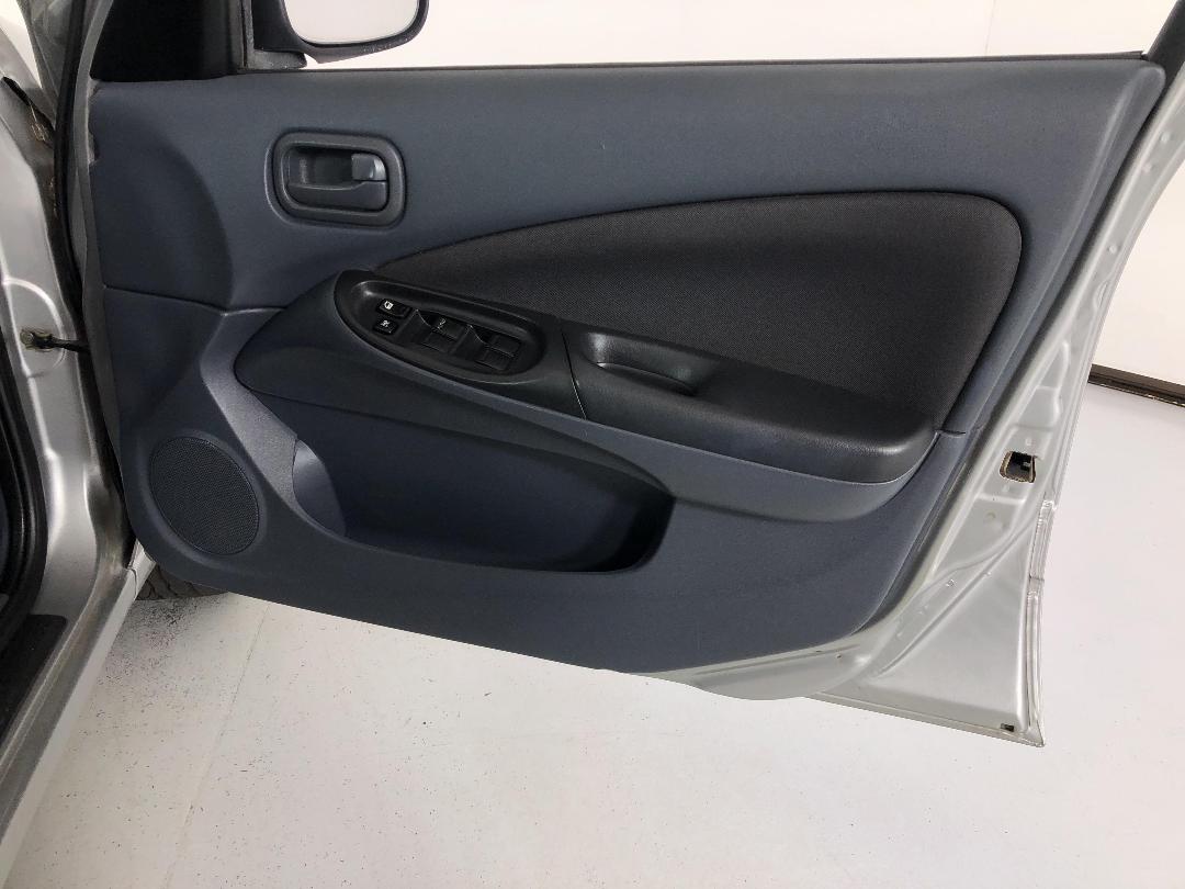 Photo '15' of Nissan Pulsar