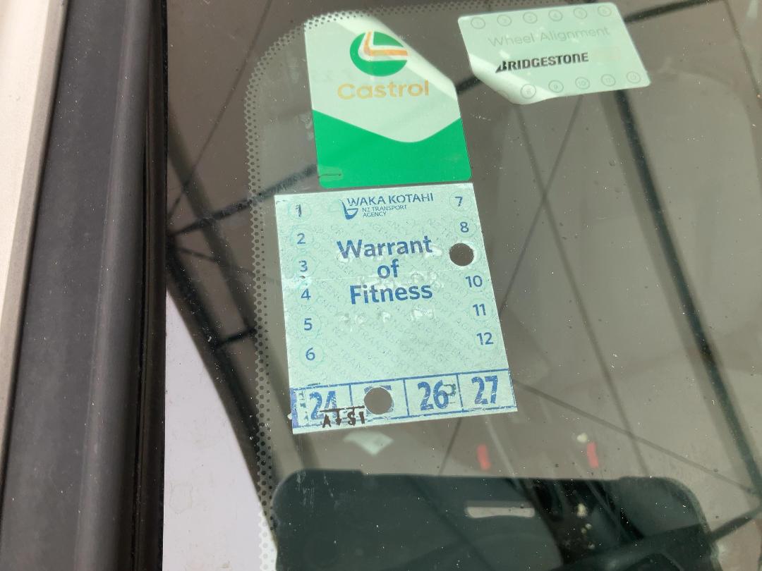 Photo '13' of Nissan Pulsar LS Photo '13' of Nissan Pulsar LS