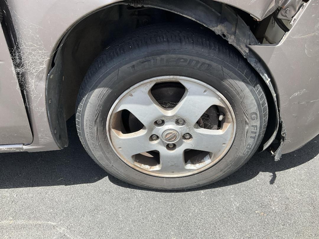 Photo '10' of Nissan Serena Photo '10' of Nissan Serena