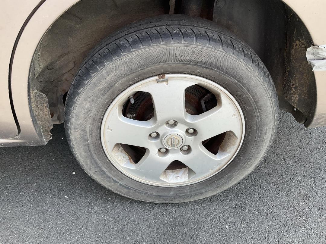 Photo '12' of Nissan Serena Photo '12' of Nissan Serena