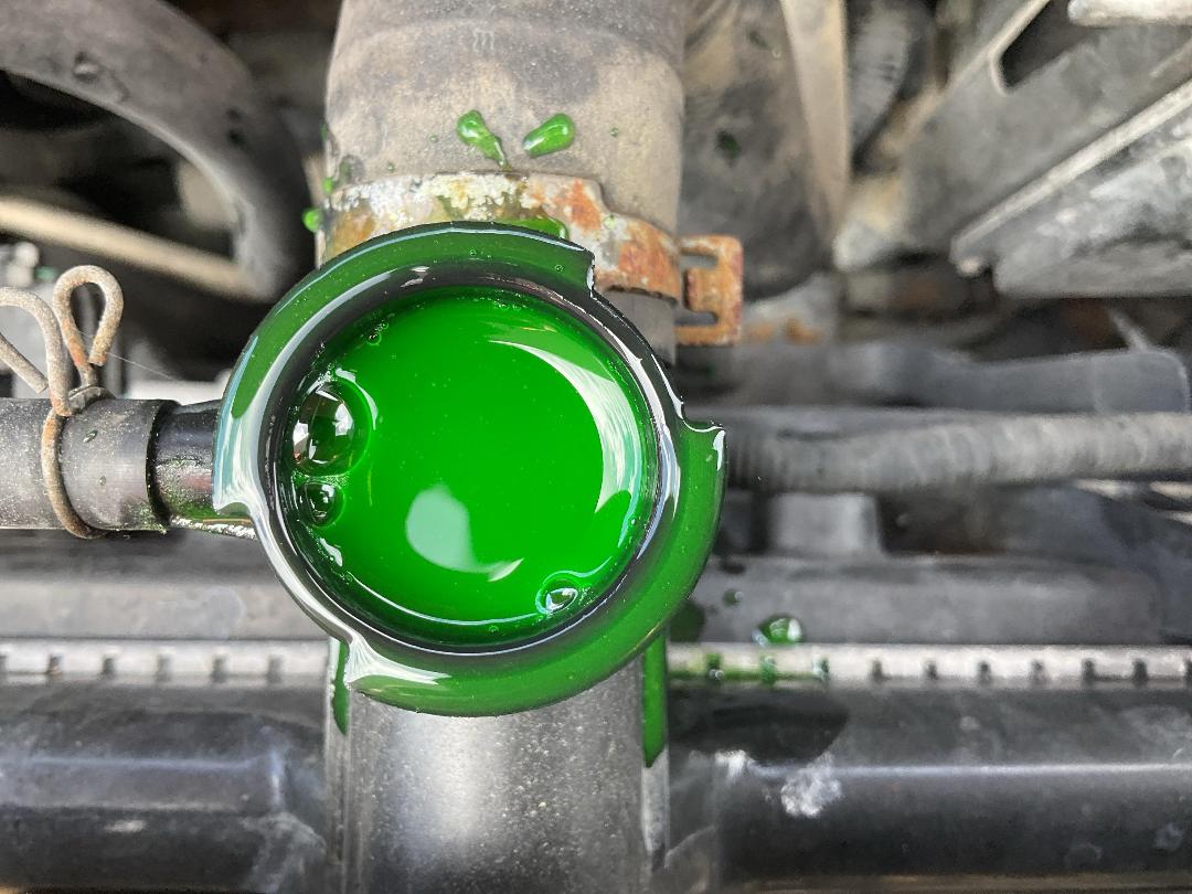 Photo '20' of Nissan Serena Photo '20' of Nissan Serena