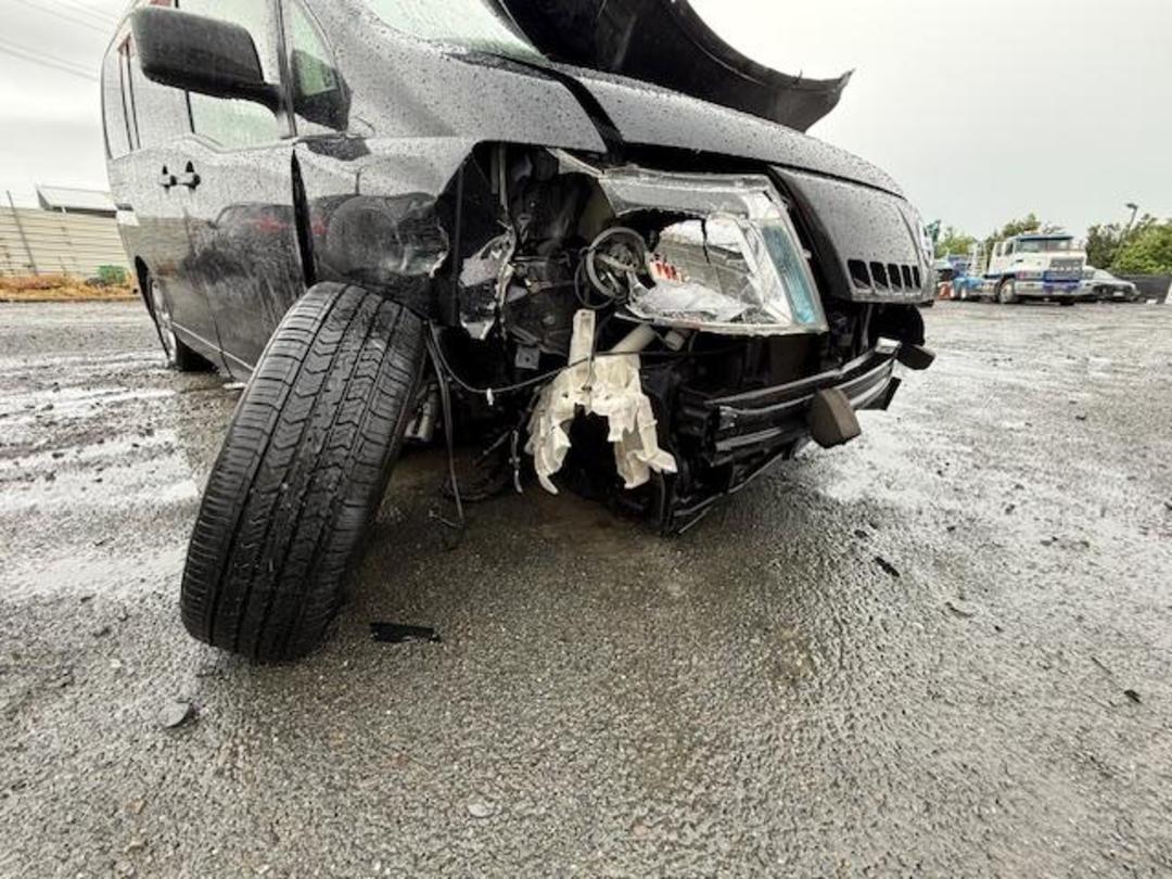 Photo '9' of Nissan Serena Photo '9' of Nissan Serena