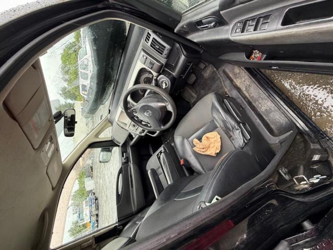 Photo '13' of Nissan Serena Photo '13' of Nissan Serena