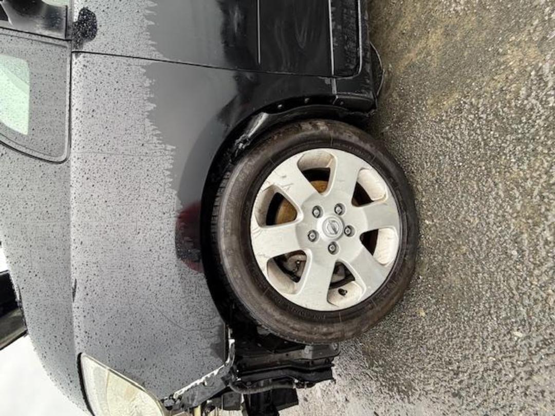 Photo '5' of Nissan Serena Photo '5' of Nissan Serena