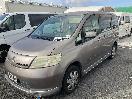 Thumbnail '3' of Nissan Serena