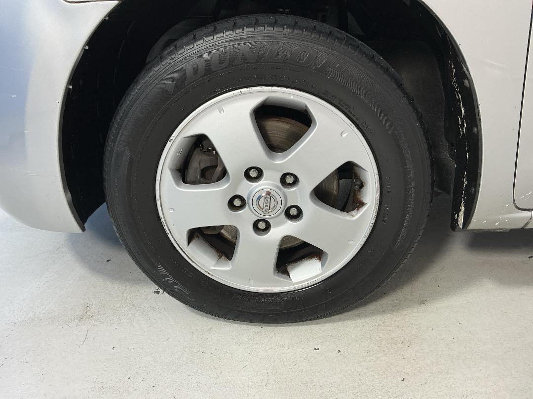 Photo '10' of Nissan Serena Photo '10' of Nissan Serena