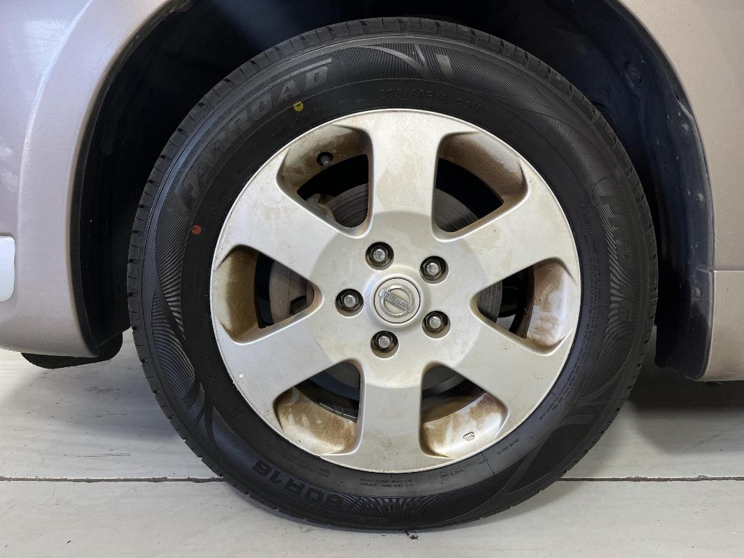 Photo '8' of Nissan Serena