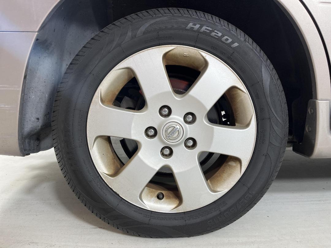 Photo '10' of Nissan Serena