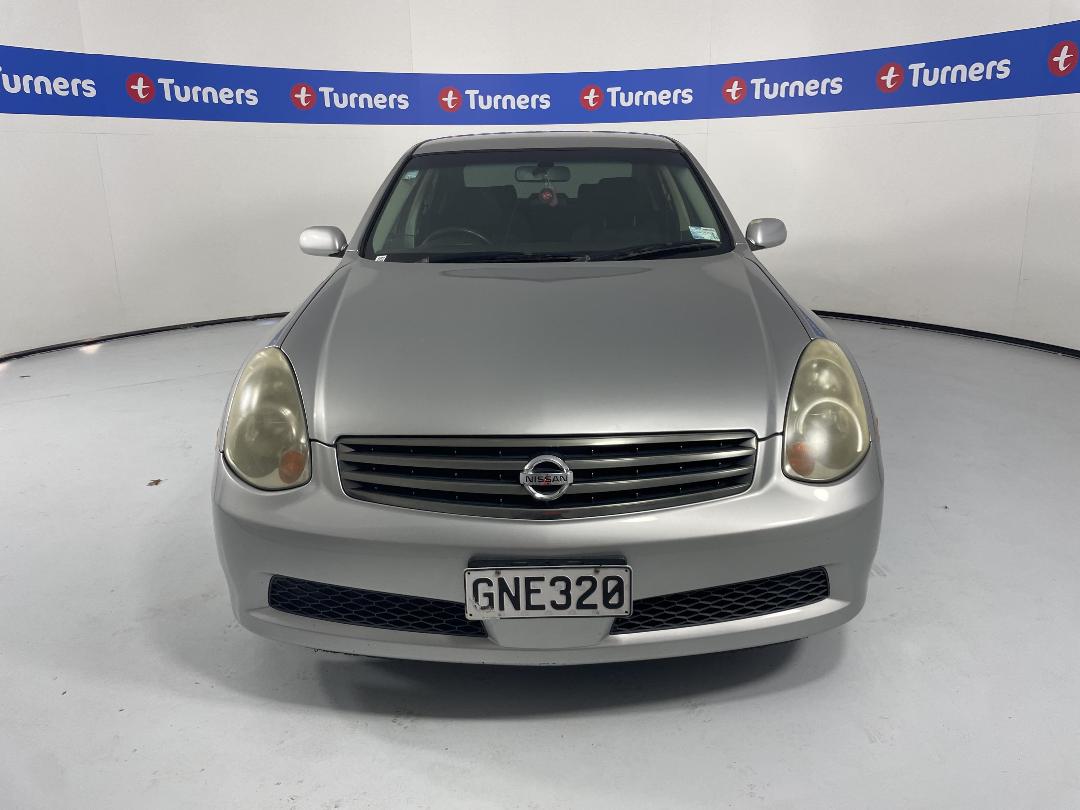 Photo '2' of Nissan Skyline