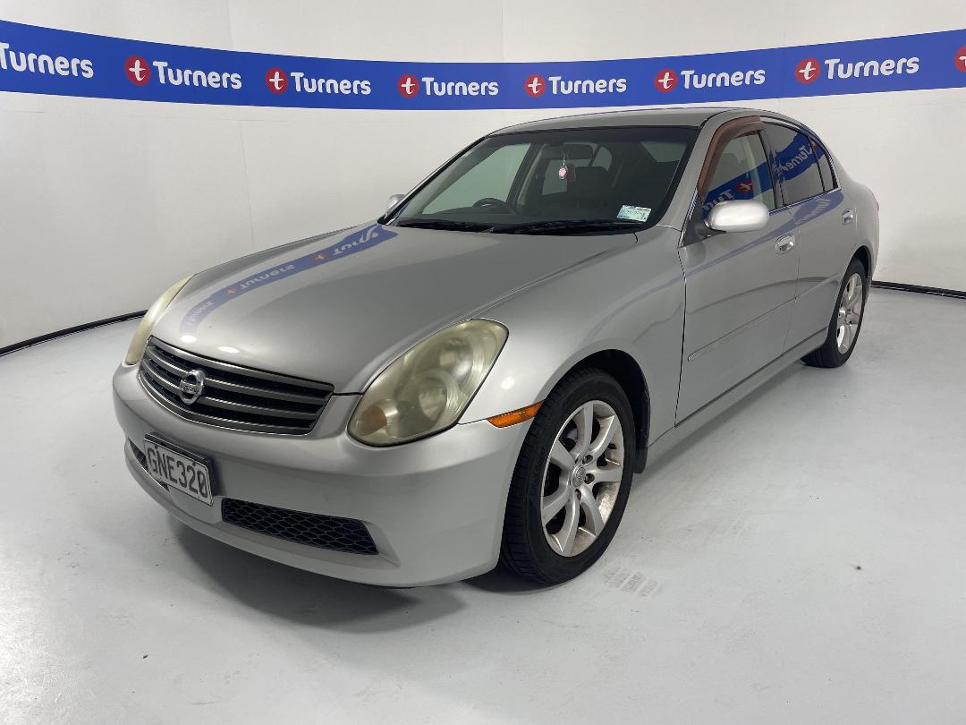 Photo '3' of Nissan Skyline