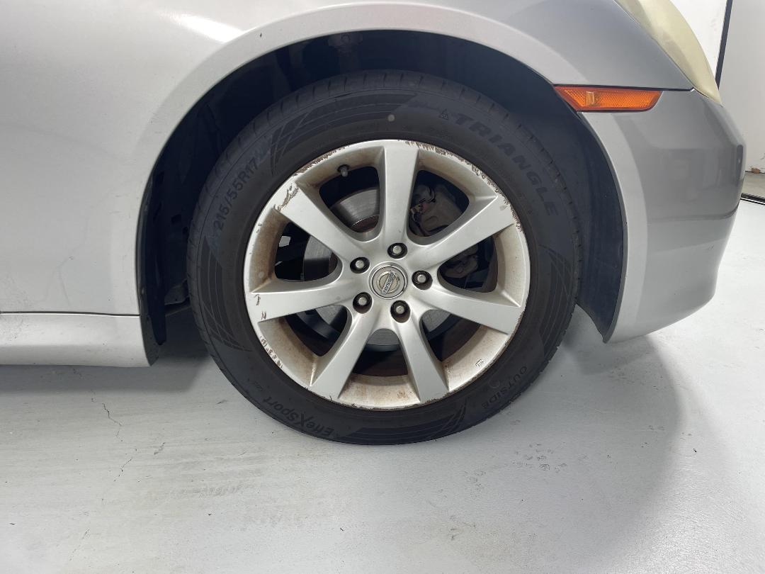 Photo '7' of Nissan Skyline