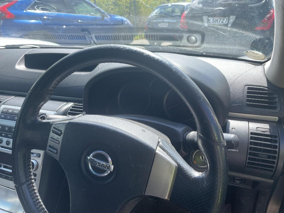 Photo '8' of Nissan Skyline