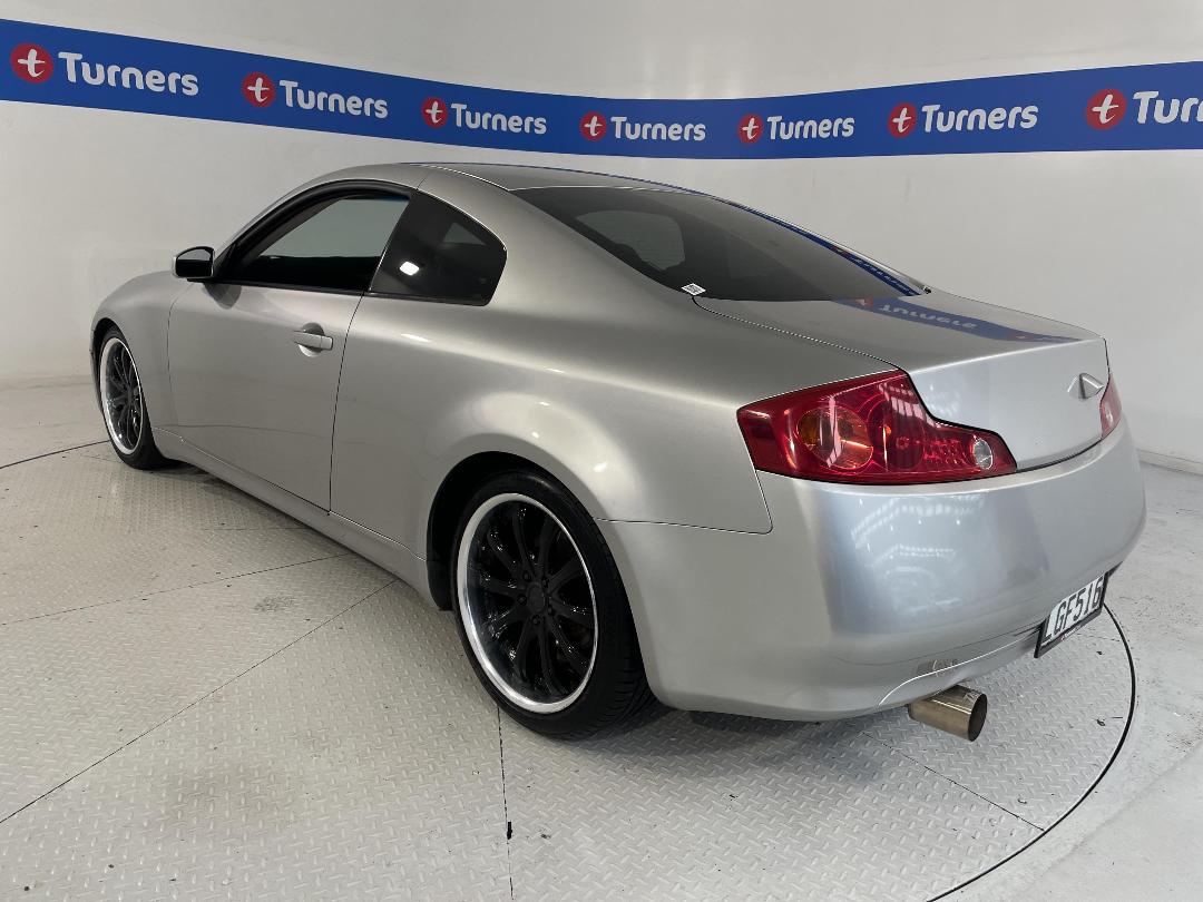 Photo '5' of Nissan Skyline