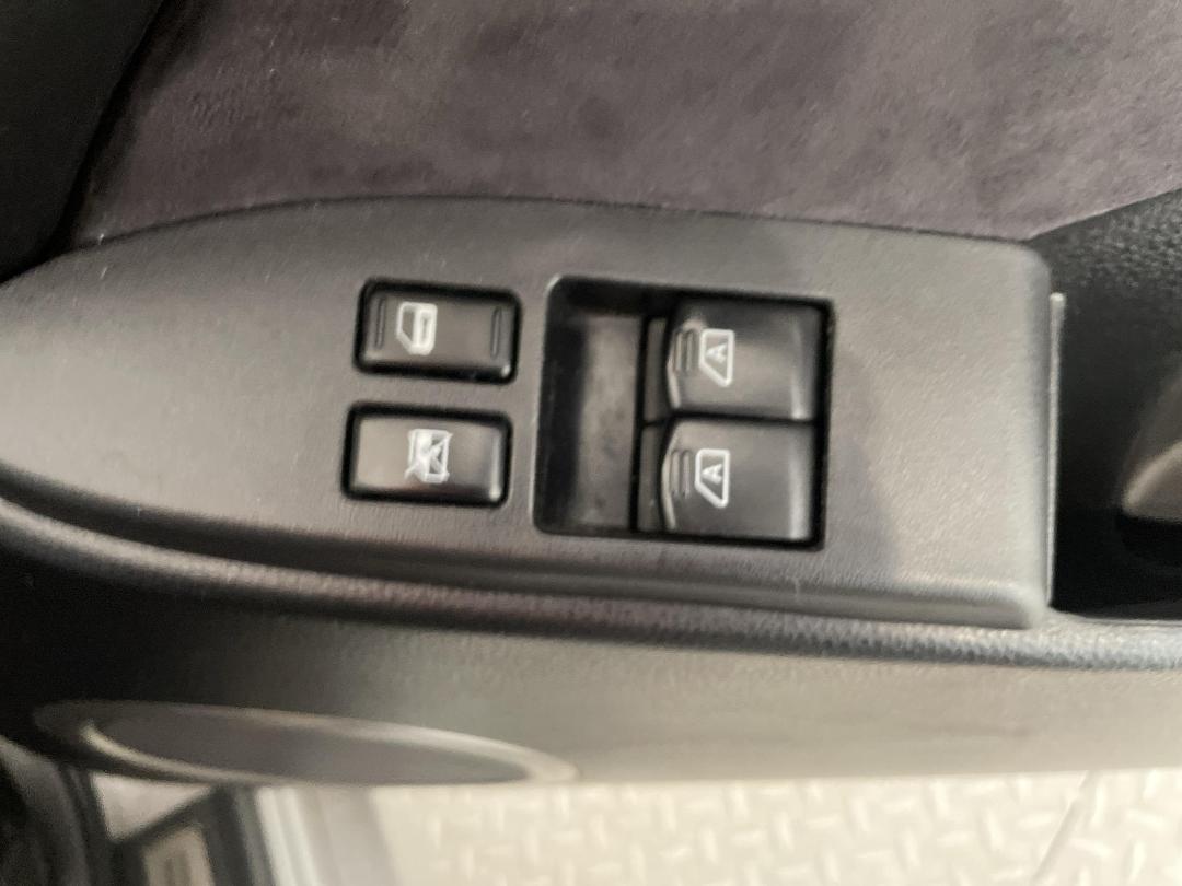 Photo '22' of Nissan Skyline