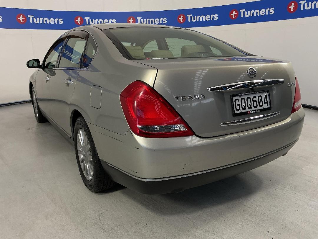 Photo '5' of Nissan Teana