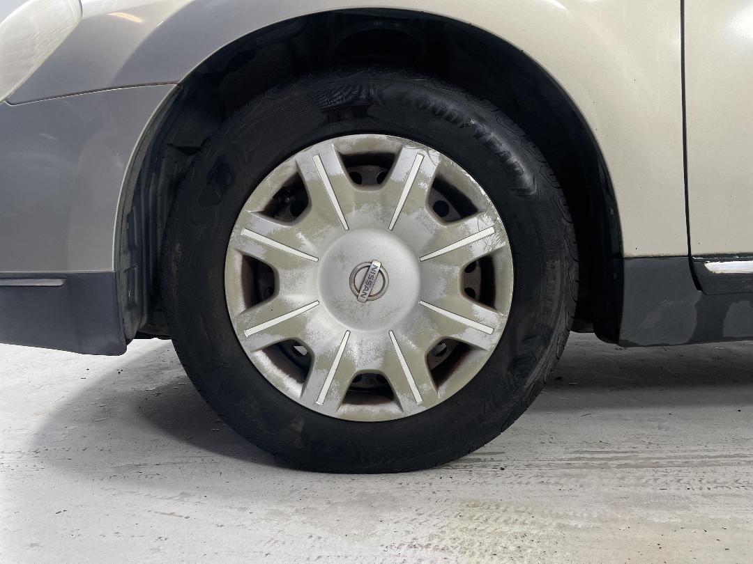 Photo '10' of Nissan Teana