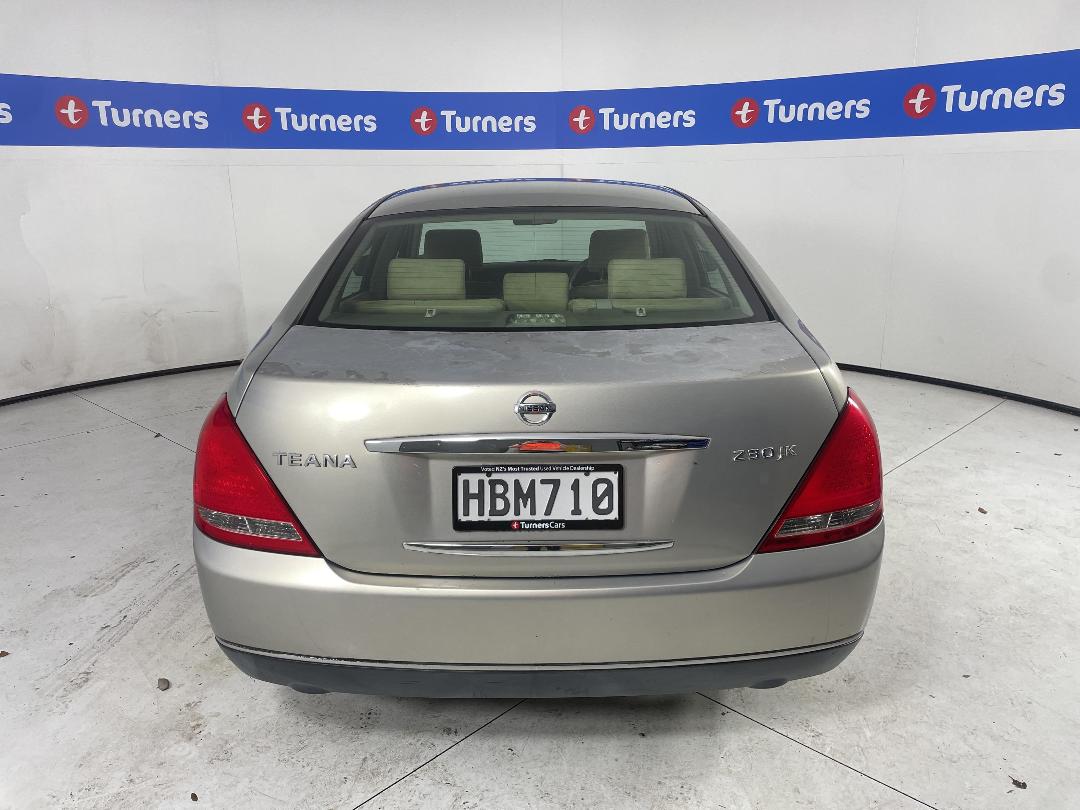 Photo '6' of Nissan Teana