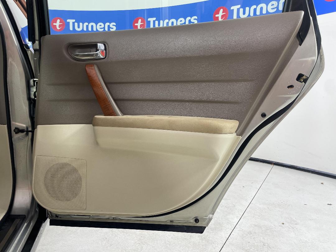 Photo '19' of Nissan Teana