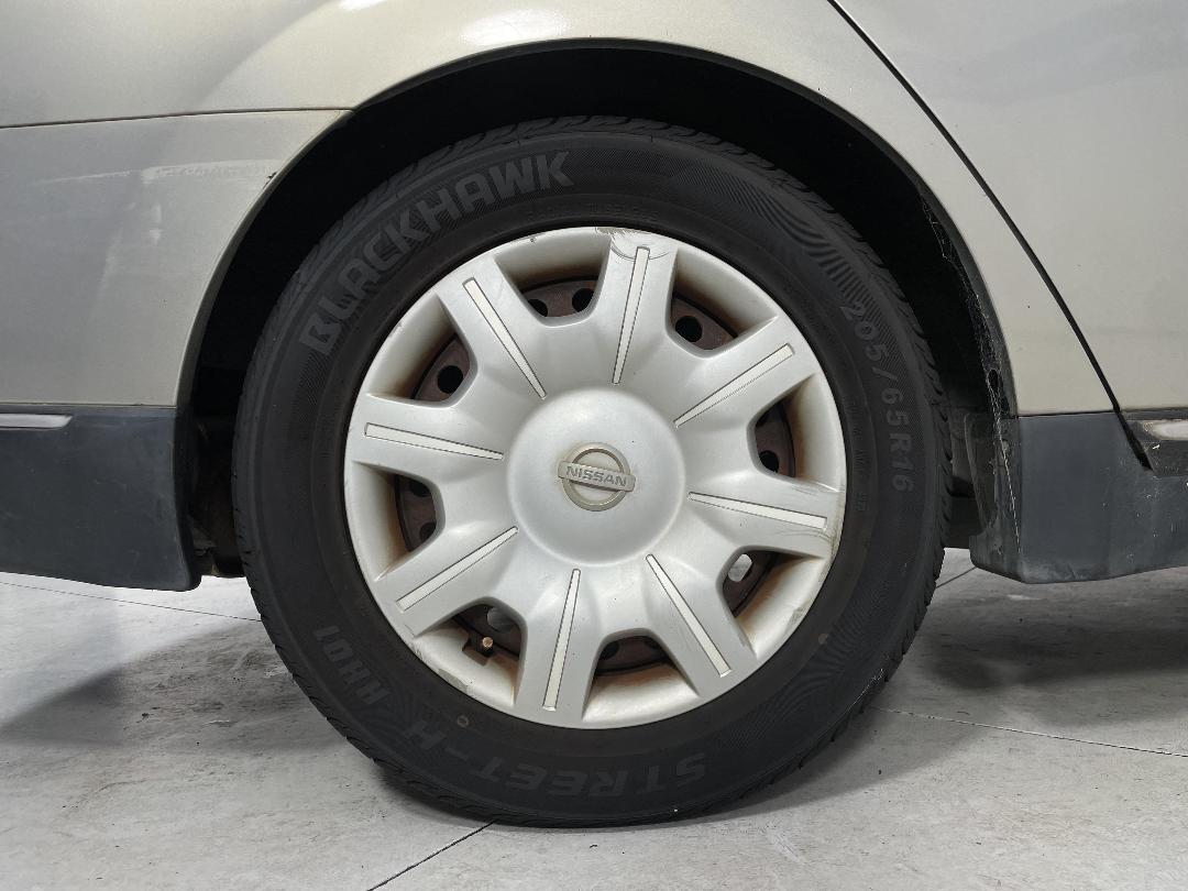 Photo '8' of Nissan Teana