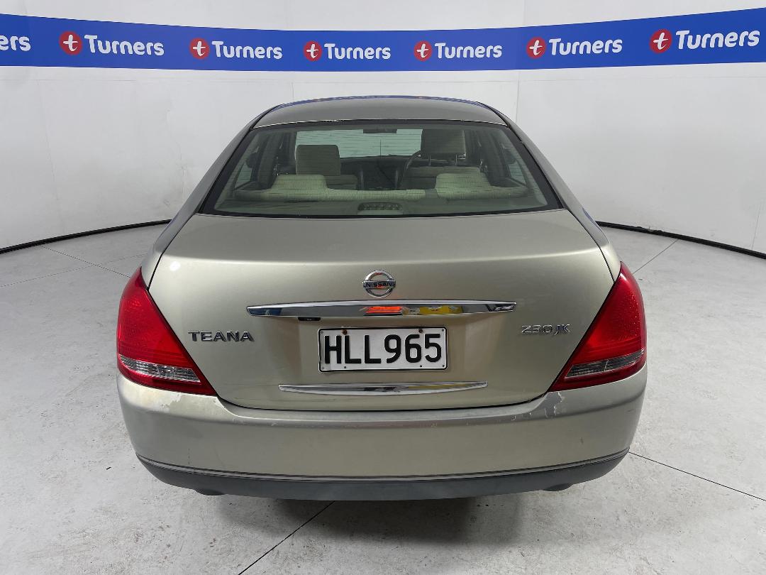 Photo '9' of Nissan Teana