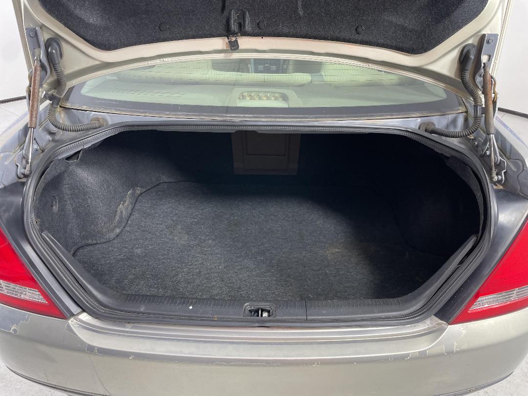 Photo '12' of Nissan Teana