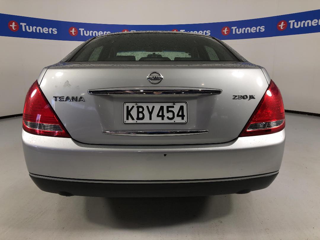 Photo '6' of Nissan Teana