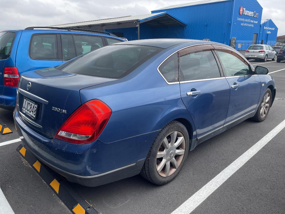 Photo '6' of Nissan Teana 230JM