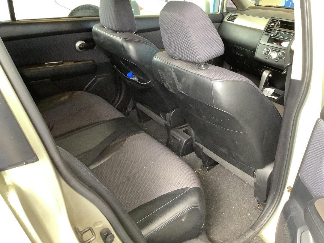 Photo '7' of Nissan Tiida Photo '7' of Nissan Tiida