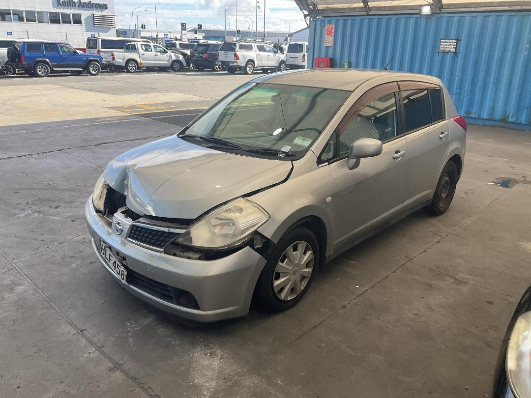 Photo '5' of Nissan Tiida