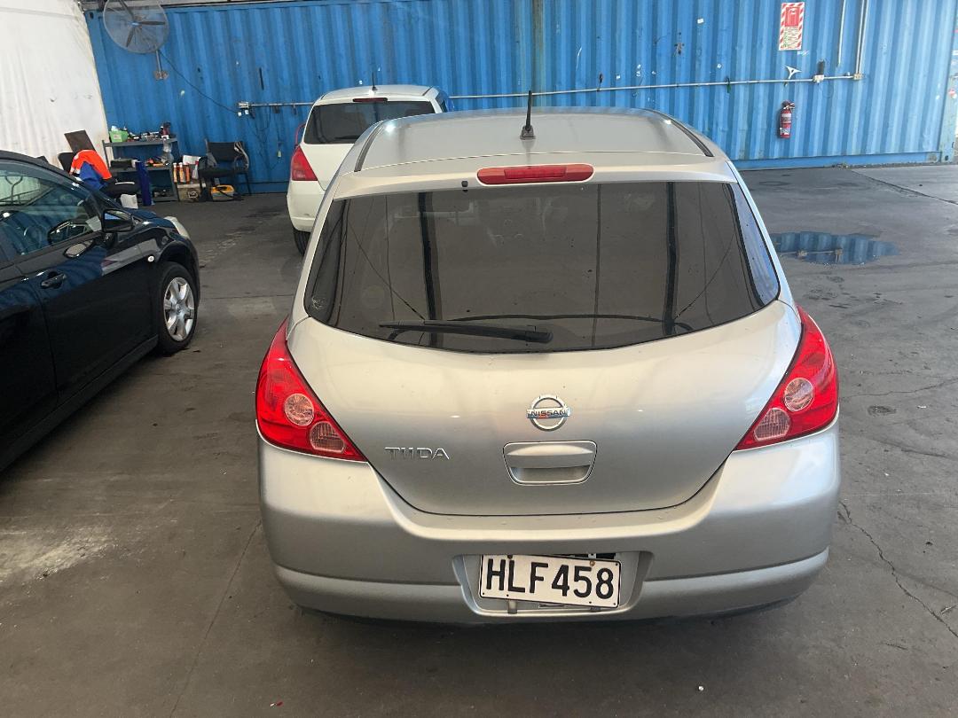 Photo '10' of Nissan Tiida