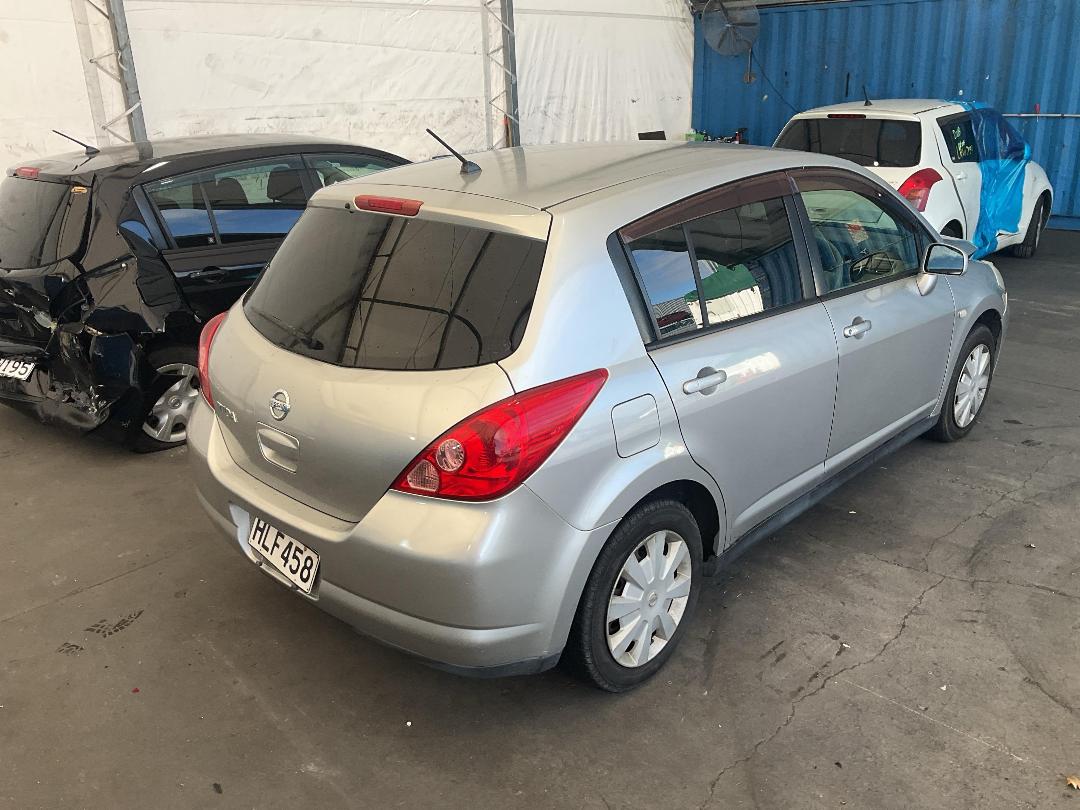 Photo '11' of Nissan Tiida