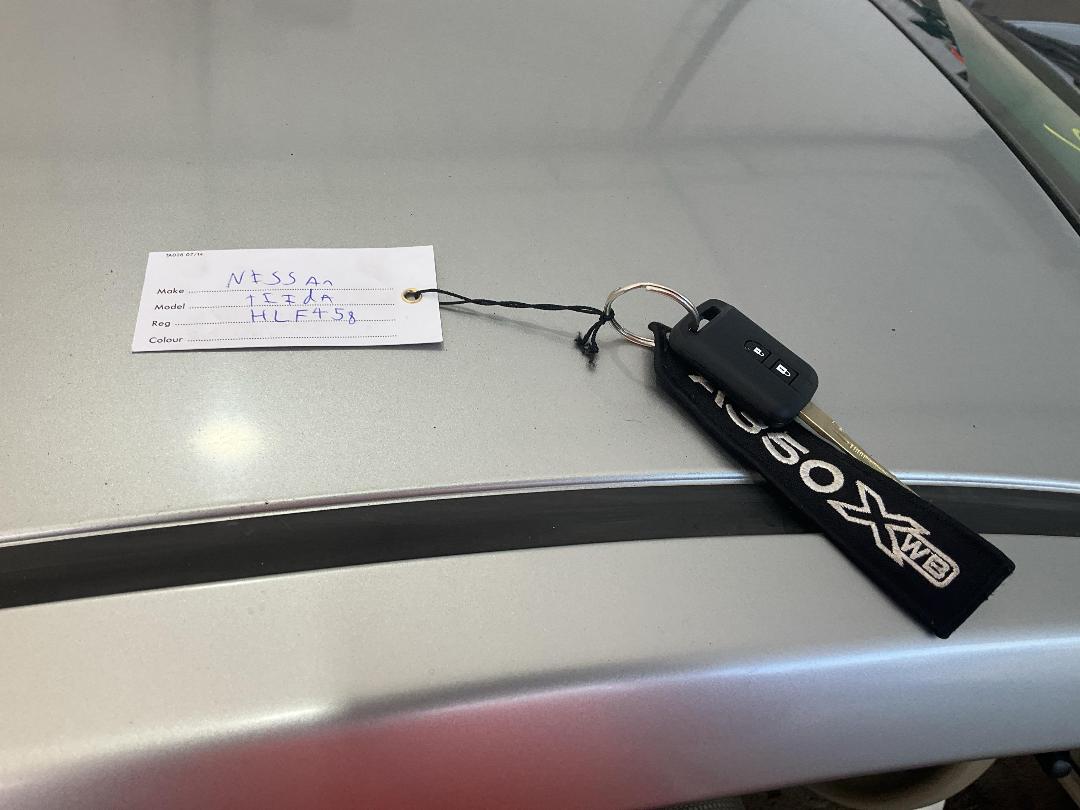 Photo '17' of Nissan Tiida