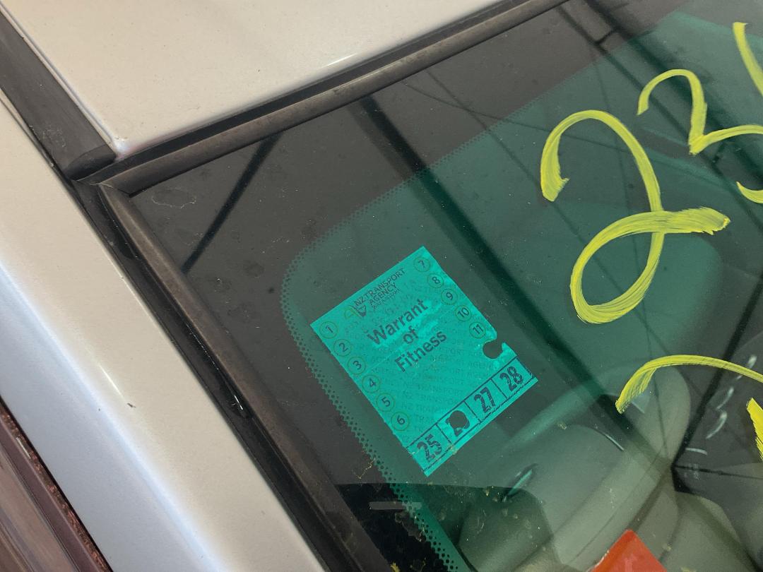 Photo '22' of Nissan Tiida