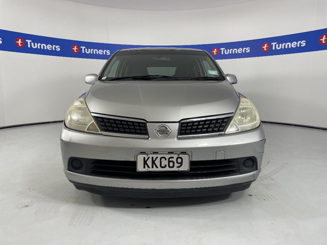 Photo '2' of Nissan Tiida