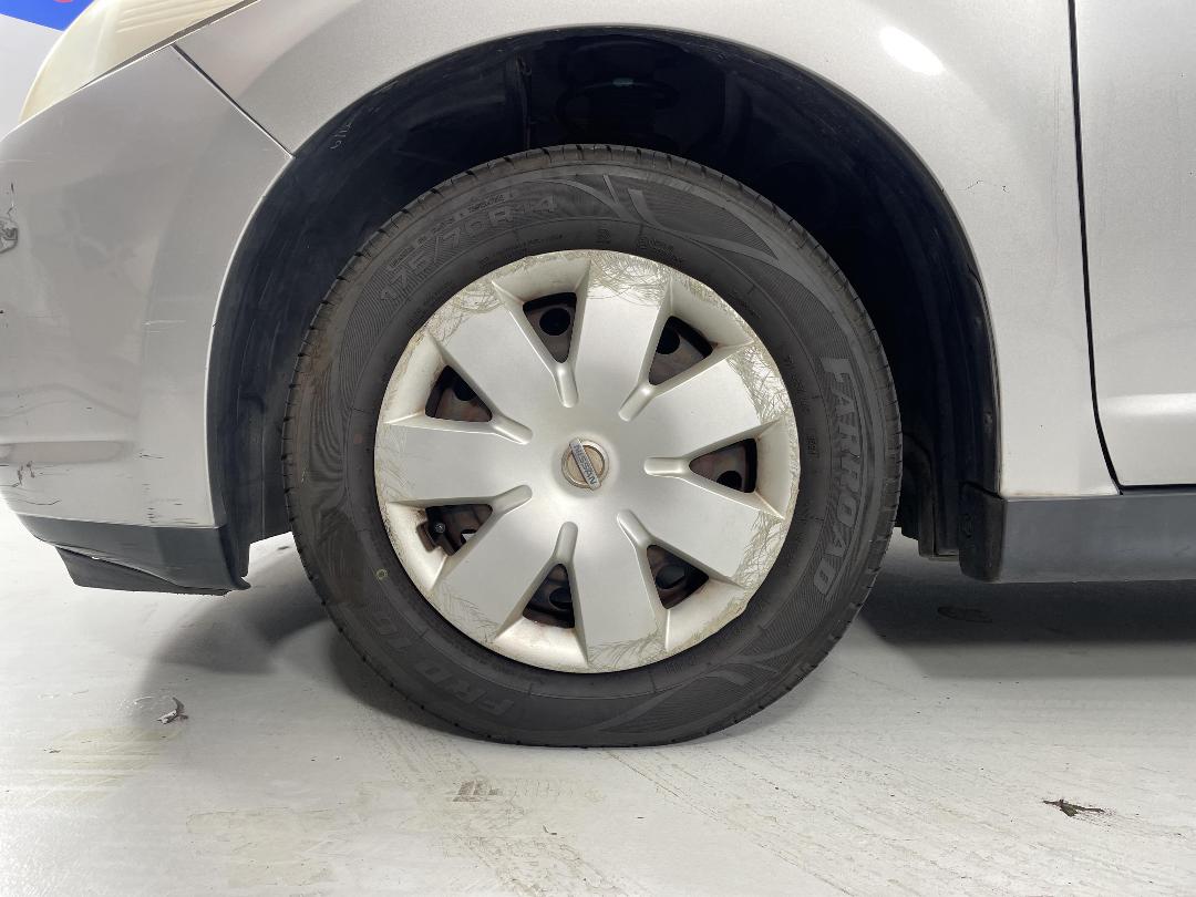 Photo '10' of Nissan Tiida