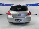 Thumbnail '6' of Nissan Tiida