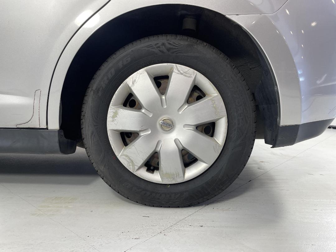 Photo '11' of Nissan Tiida