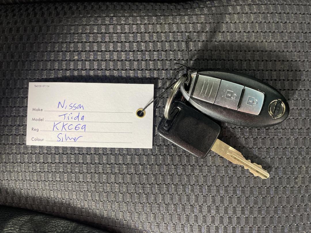 Photo '22' of Nissan Tiida