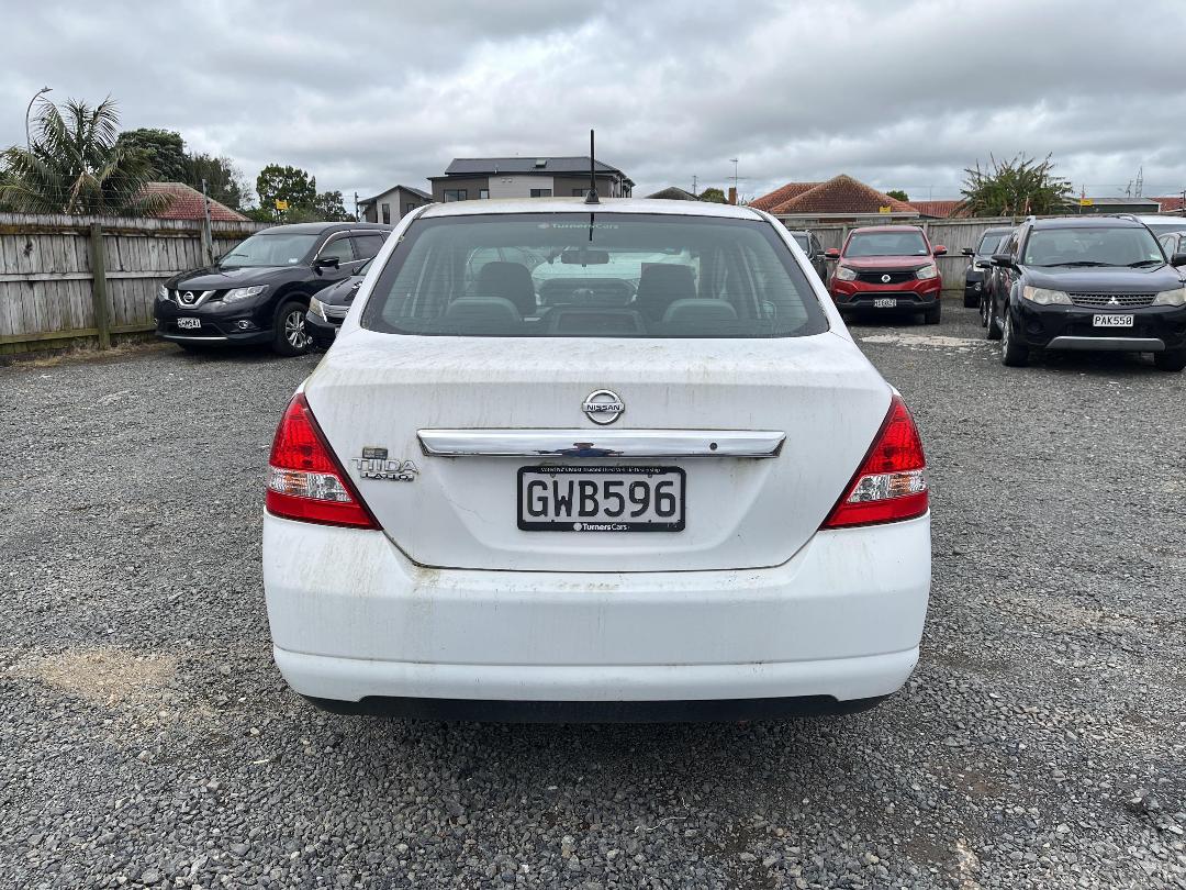 Photo '5' of Nissan Tiida Photo '5' of Nissan Tiida