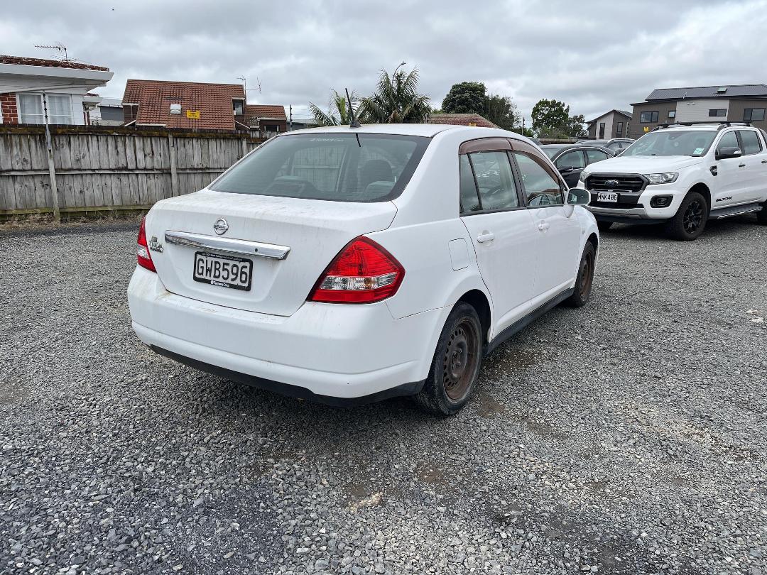 Photo '6' of Nissan Tiida Photo '6' of Nissan Tiida