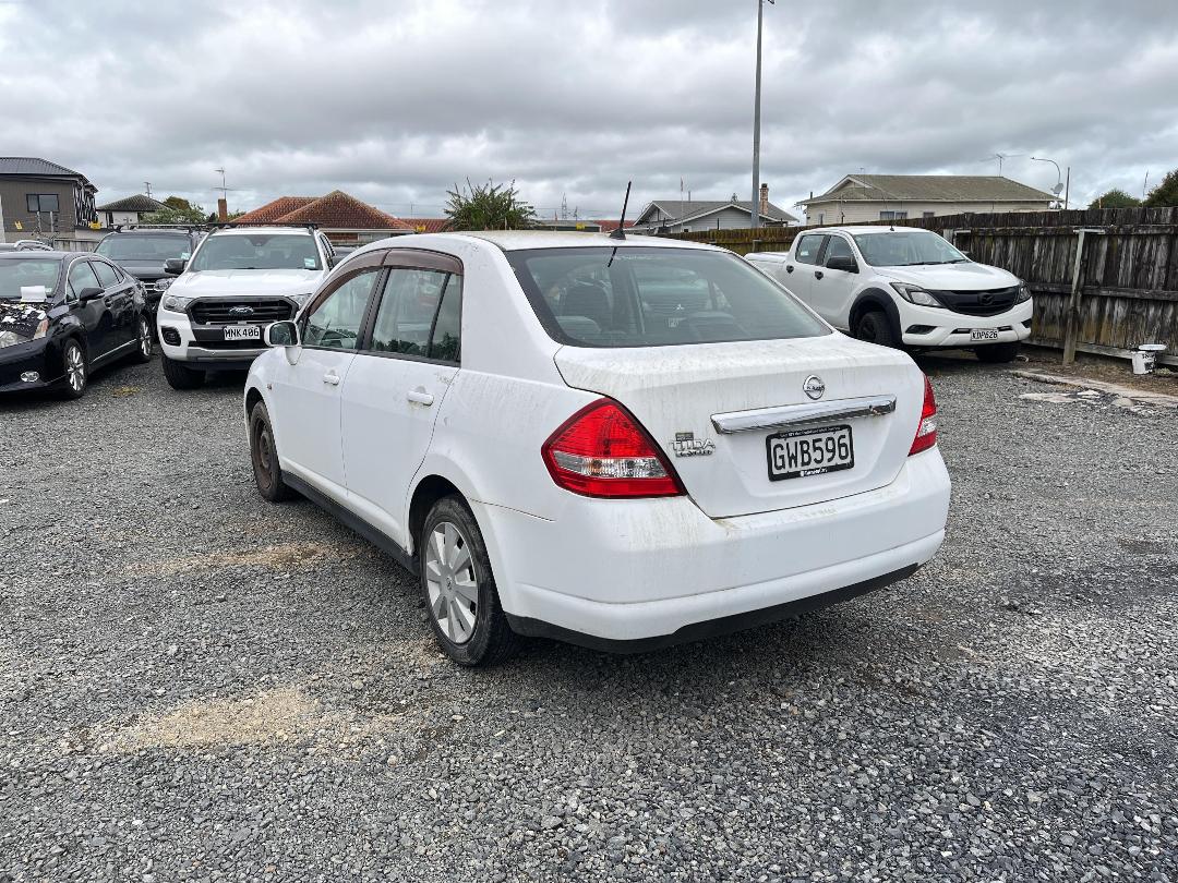 Photo '4' of Nissan Tiida Photo '4' of Nissan Tiida