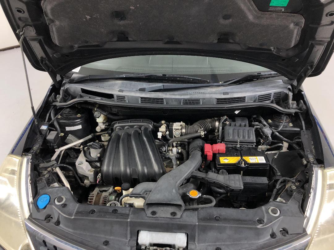 Photo '13' of Nissan Tiida Photo '13' of Nissan Tiida